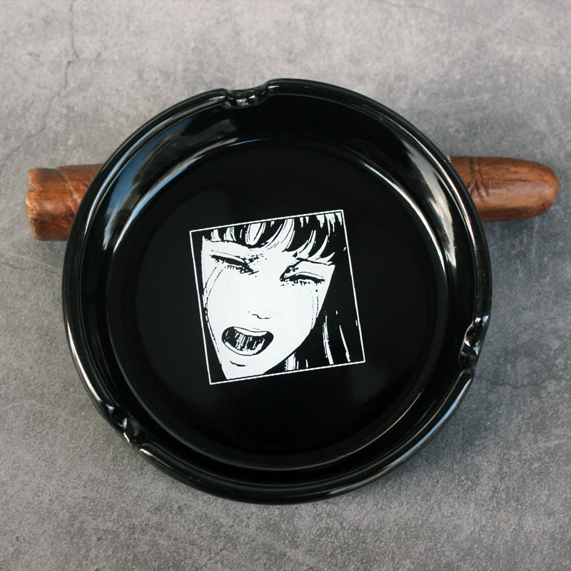 Round ceramic ashtray